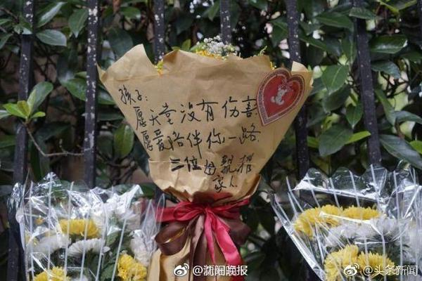 险些翻盘！18年欧冠，C罗点射绝杀，尤文总比分3
